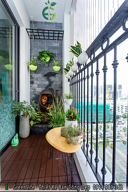 Mẫu ban công đẹp combo 5 nhà chị Dung tại Times City