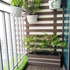 Giàn hoa gỗ nhựa ban công loại ngang